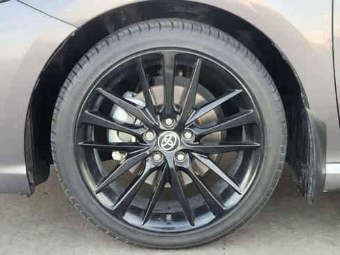 Used 2023 Toyota Camry XSE image 8