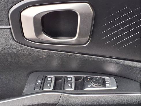 Used 2024 Kia Sorento S image 21
