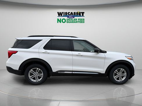 Certified 2022 Ford Explorer XLT w/ Equipment Group 202A AWD/4WD image 6