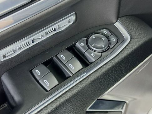 Used 2022 GMC Sierra 1500 Denali image 18