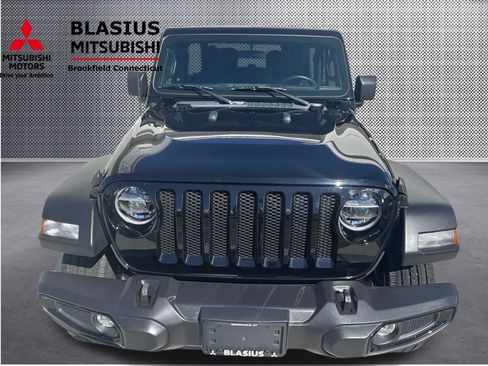 Used 2022 Jeep Wrangler Sport AWD/4WD image 48