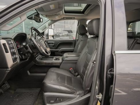 Used 2016 GMC Sierra 2500 Denali w/ Duramax Plus Package AWD/4WD image 23