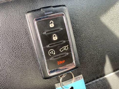 Used 2023 Jeep Grand Cherokee Limited AWD/4WD image 24