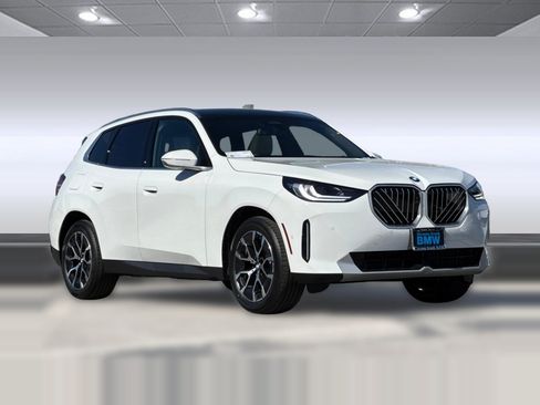 Used 2026 BMW X3 xDrive30i w/ Premium Package AWD/4WD image 7