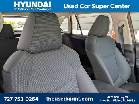 Used 2025 Toyota RAV4 LE FWD image 6