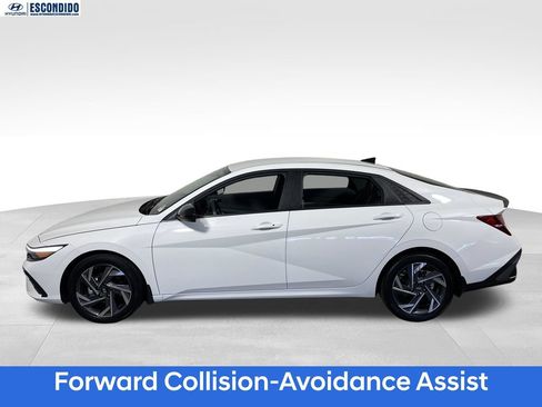 Certified 2025 Hyundai Elantra Sport FWD image 2
