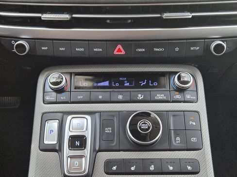 Used 2024 Hyundai Palisade SEL FWD image 21