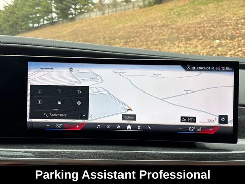 Used 2025 BMW 740i xDrive image 24