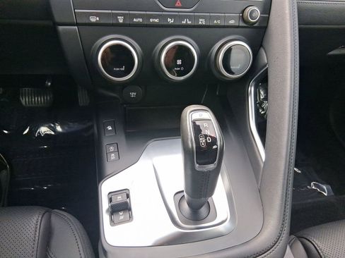 Used 2020 Jaguar E-PACE image 18