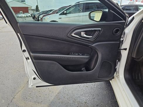 Used 2017 Chrysler 200 LX w/ Dark Appearance Package FWD image 4