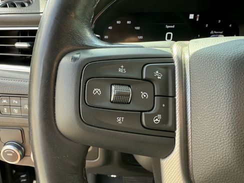 Used 2022 GMC Yukon Denali RWD image 18