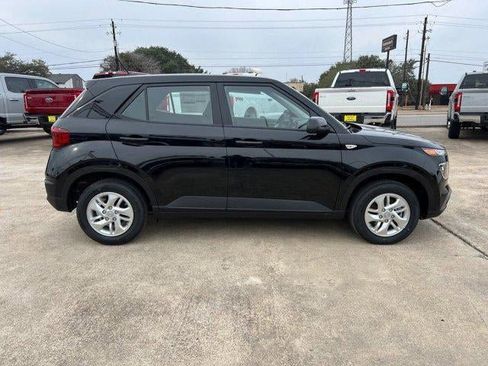 New 2026 Hyundai Venue SE FWD image 92