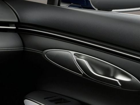 New 2026 Genesis GV70 2.5T Advanced w/ G1 Accessory Package AWD/4WD image 21