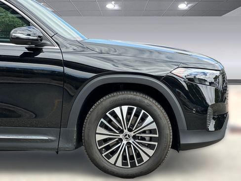 Used 2025 Mercedes-Benz EQB 250+ image 38