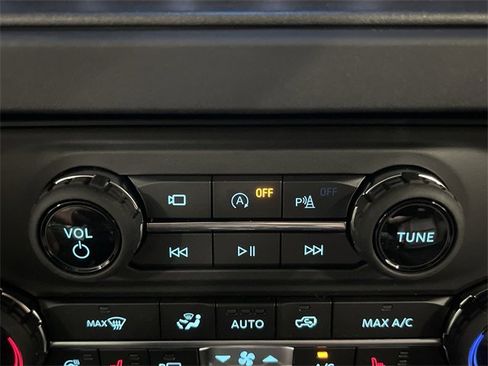 New 2025 Ford Bronco Badlands image 31