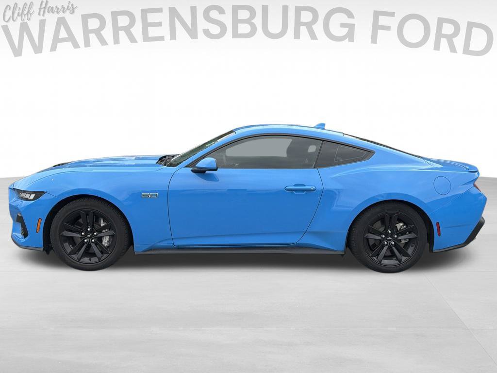 Used 2024 Ford Mustang GT RWD image 4