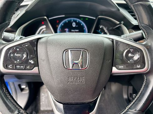 Used 2019 Honda Civic Touring image 12