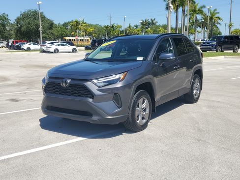 Certified 2025 Toyota RAV4 XLE w/ Convenience Package AWD/4WD image 7