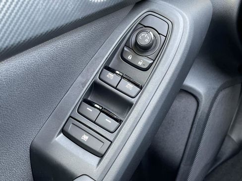 Used 2025 Subaru Crosstrek 2.0i Premium image 27