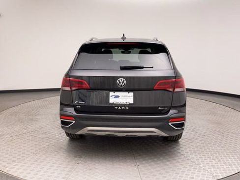 Used 2022 Volkswagen Taos SE AWD/4WD image 3