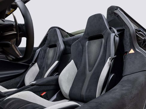 New 2026 McLaren 750S Spider image 18