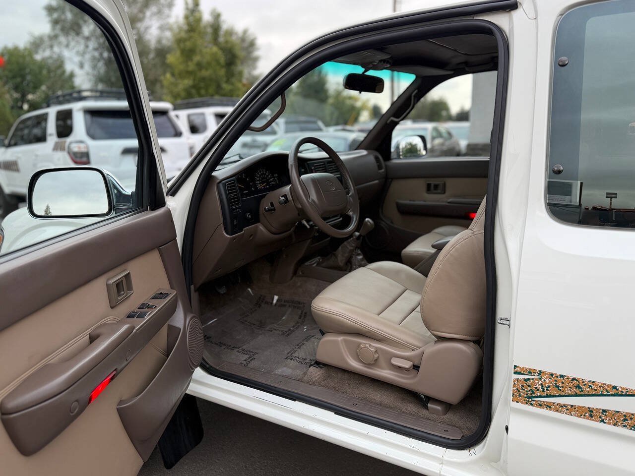 Used 1996 Toyota Tacoma SR5 AWD/4WD image 36