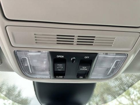 New 2026 Honda Odyssey Touring image 27