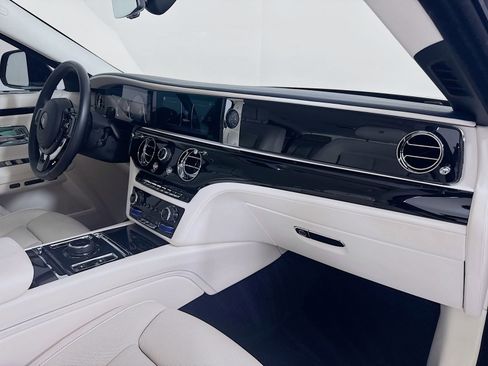 Certified 2023 Rolls-Royce Ghost AWD/4WD image 30