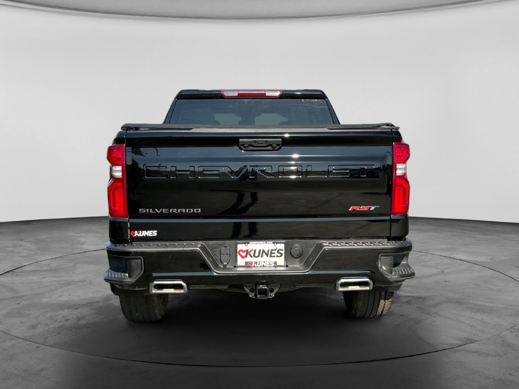 Used 2023 Chevrolet Silverado 1500 RST AWD/4WD image 8