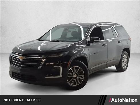 Certified 2023 Chevrolet Traverse LT FWD image 1