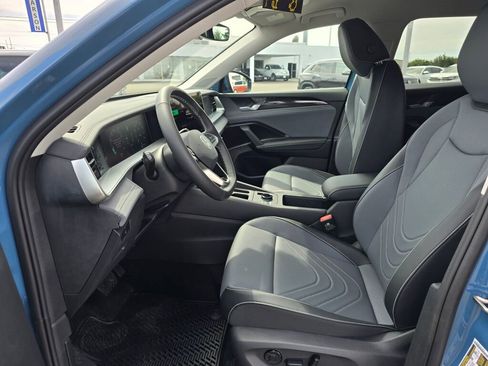 New 2026 Volkswagen Tiguan SE AWD/4WD image 18