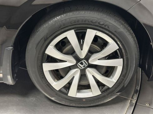 Used 2023 Honda Civic LX image 17
