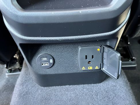 Used 2024 Ford Ranger XLT w/ Equipment Group 301A High RWD image 34