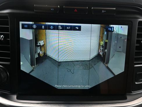 Used 2021 Ford F150 Lariat w/ Trailer Tow Package image 22