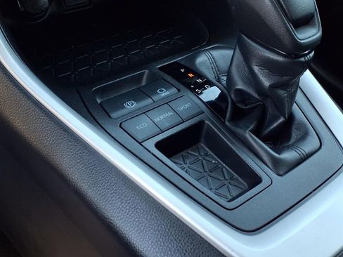 Used 2023 Toyota RAV4 LE image 21