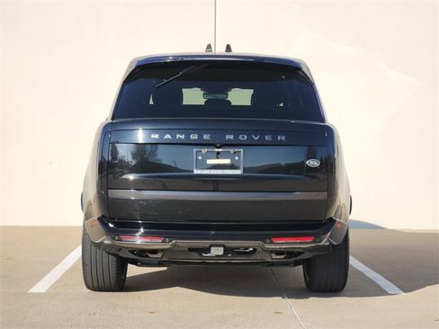 Used 2023 Land Rover Range Rover SE image 6