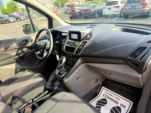 Used 2019 Ford Transit Connect XL FWD image 26