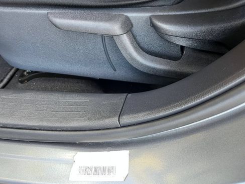 Used 2025 Nissan Versa SV FWD image 22