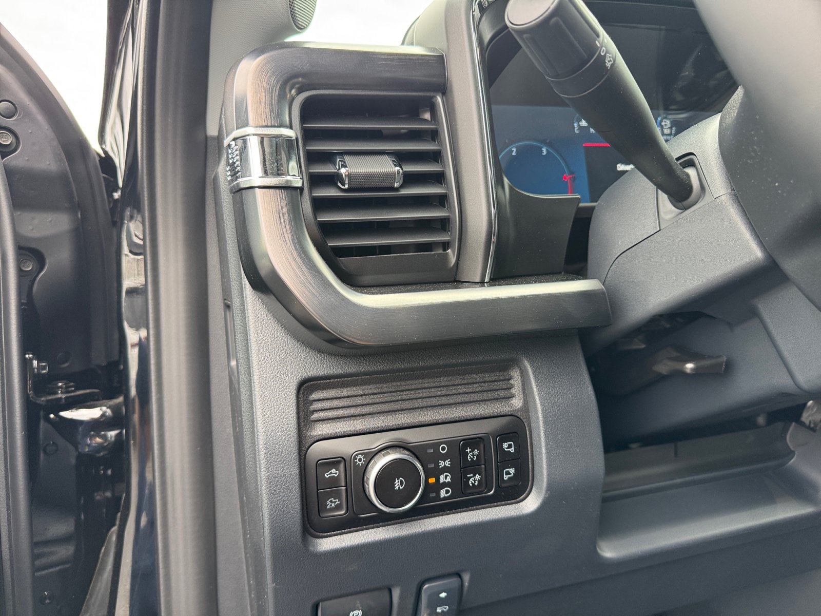 New 2026 Ford F350 Lariat w/ Lariat Premium Package AWD/4WD image 31