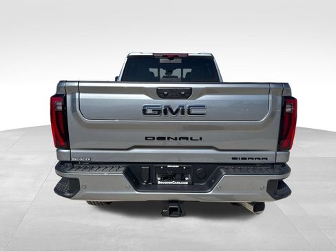 New 2026 GMC Sierra 2500 Denali Ultimate w/ LPO, Black Badging Package AWD/4WD image 18
