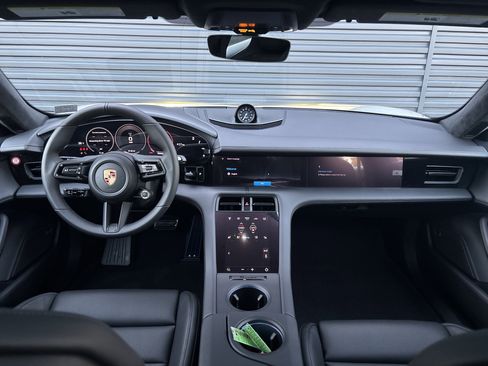 New 2026 Porsche Taycan GTS image 7