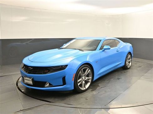 Used 2022 Chevrolet Camaro LT w/ RS Package image 26