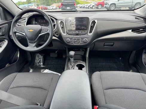Used 2024 Chevrolet Malibu LS w/ Driver Confidence Package FWD image 10