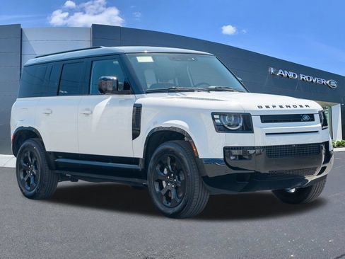 New 2026 Land Rover Defender 110 X-Dynamic SE AWD/4WD image 3