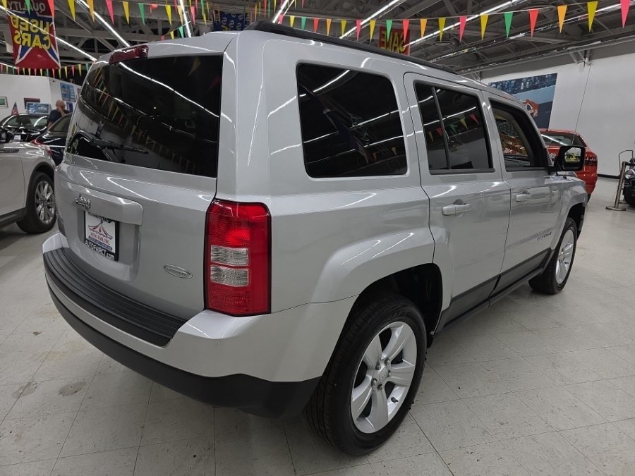 Used 2011 Jeep Patriot Latitude AWD/4WD image 6
