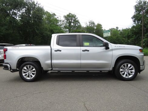 Used 2022 Chevrolet Silverado 1500 Custom AWD/4WD image 4