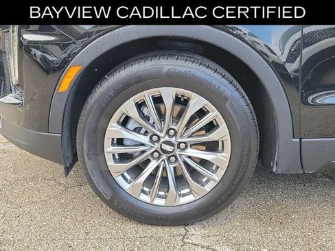 Certified 2025 Cadillac XT4 Premium Luxury FWD image 11