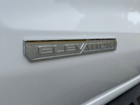 Used 2024 GMC Sierra 1500 Elevation image 35