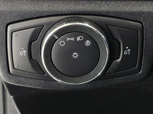 Used 2019 Ford Fusion SE image 35