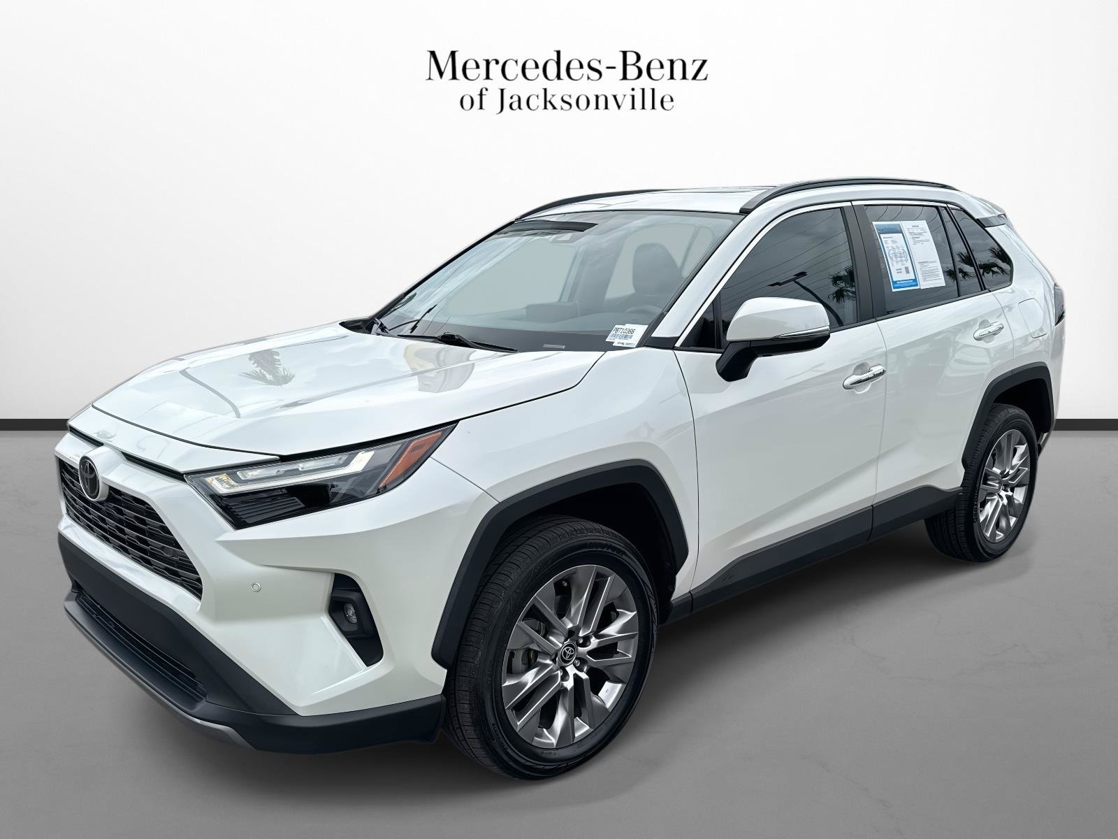 Used 2022 Toyota RAV4 Limited w/ Limited Grade Weather Package FWD image 7
